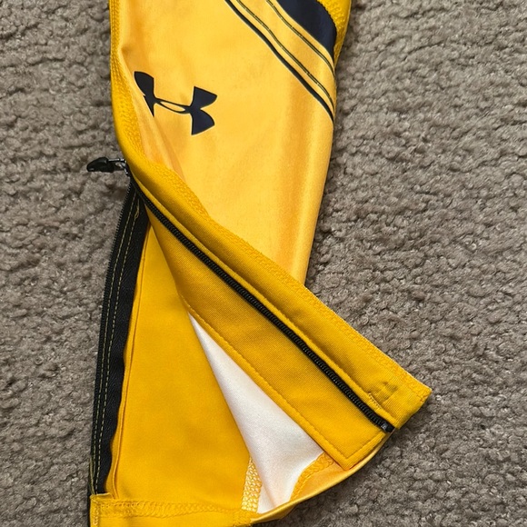 Under Armour Men’s “Cal” Tights Compression Athletic Joggers Yellow Pants Size L - Picture 7 of 7
